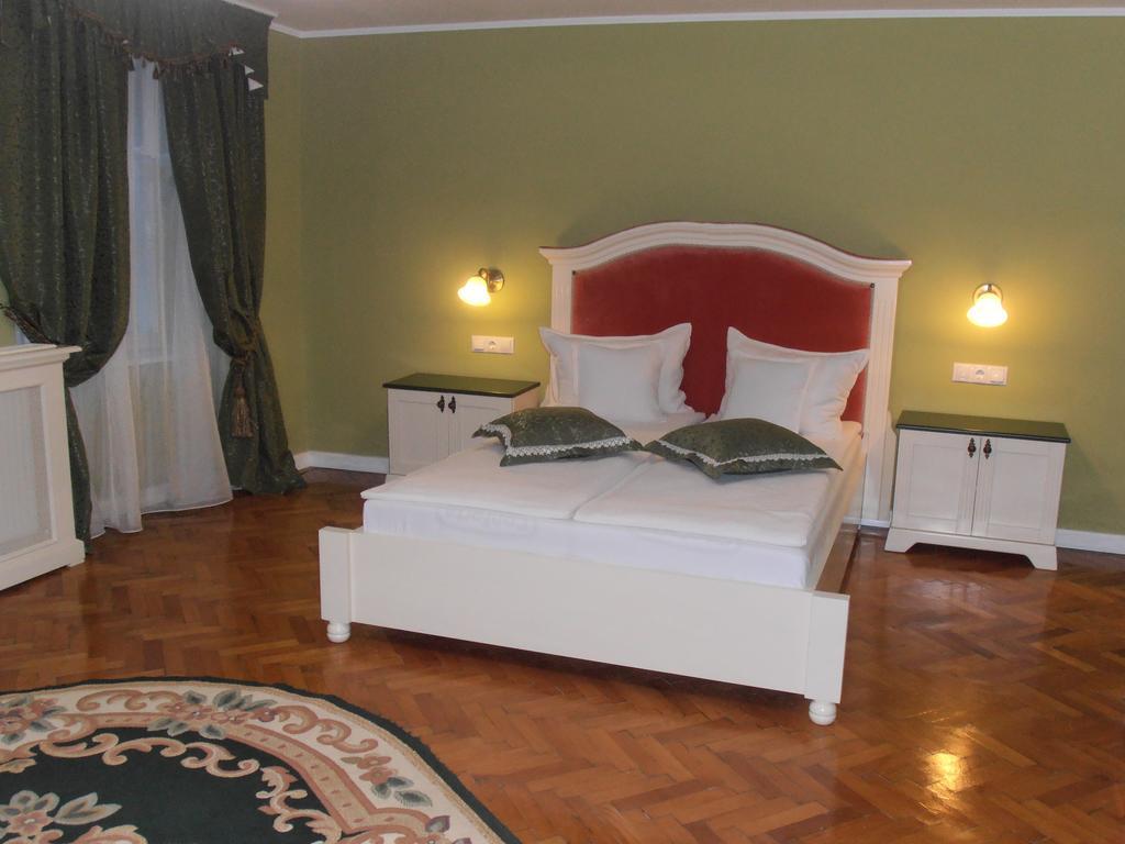 Zum Weissen Lamm Residence Sibiu Bagian luar foto