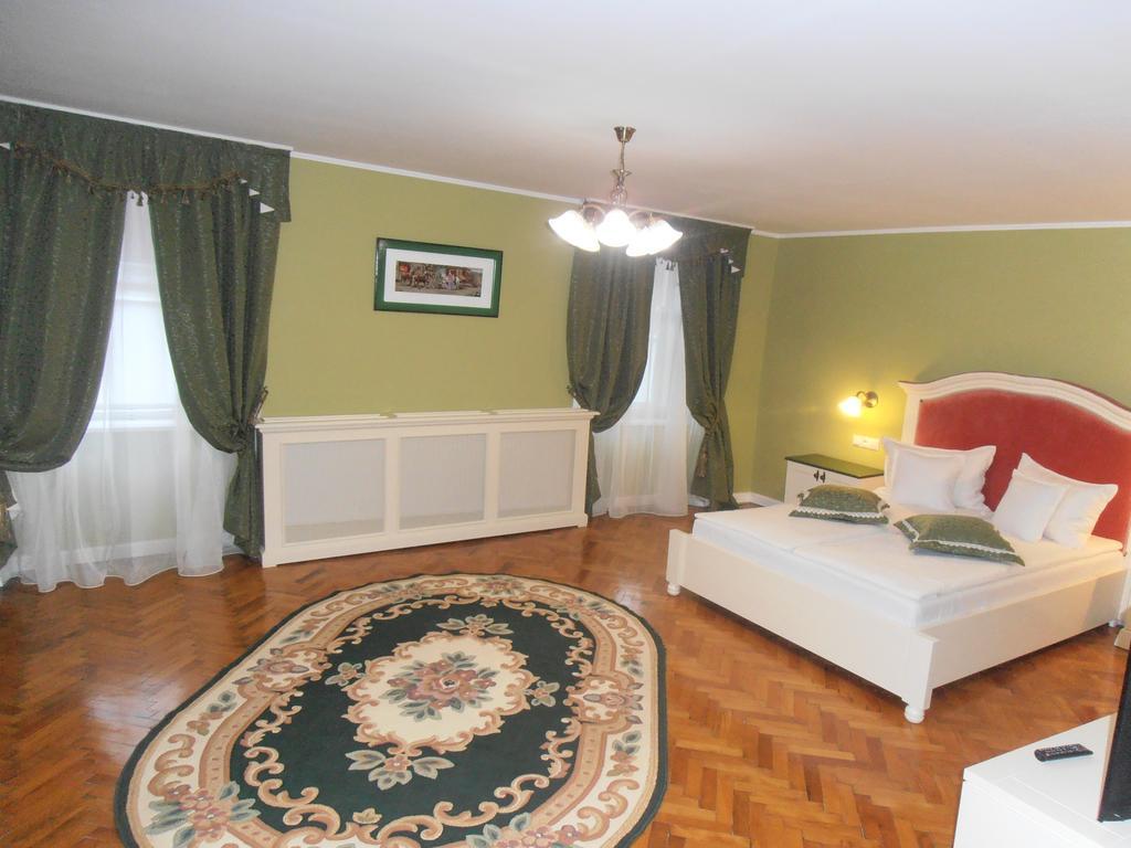 Zum Weissen Lamm Residence Sibiu Ruang foto