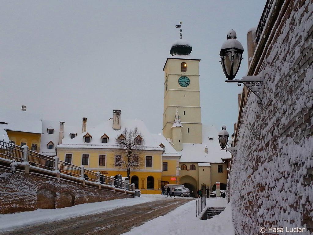 Zum Weissen Lamm Residence Sibiu Bagian luar foto