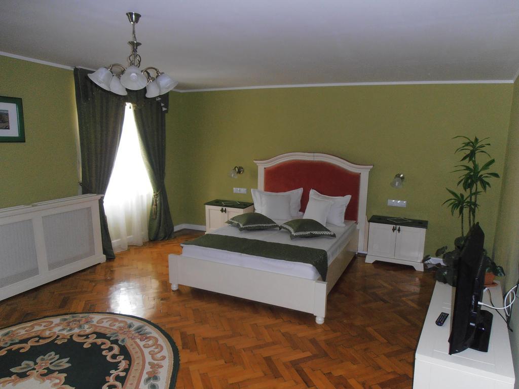 Zum Weissen Lamm Residence Sibiu Bagian luar foto